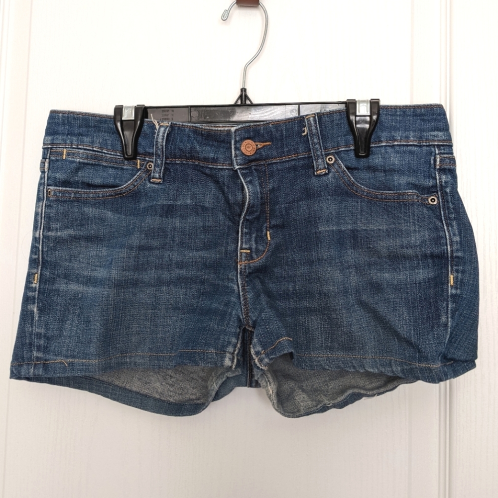 3/$15 Vintage Gap Denim shorts